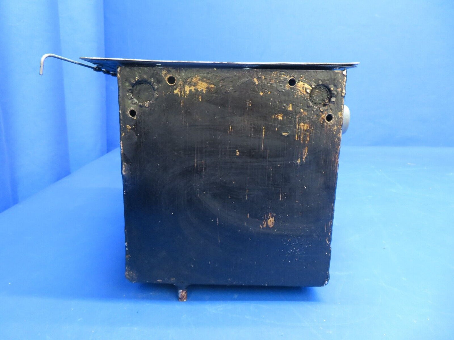 Beech 95-B55 Baron Battery Box Assy w/ Lid P/N 95-410006-19 (0123-528)