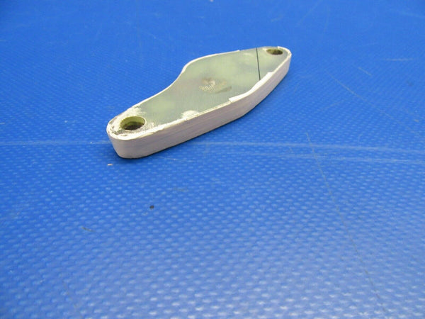 Diamond DA40-180 Canopy Mount Fixture LH P/N D41-5210-61-00 (0319-161)