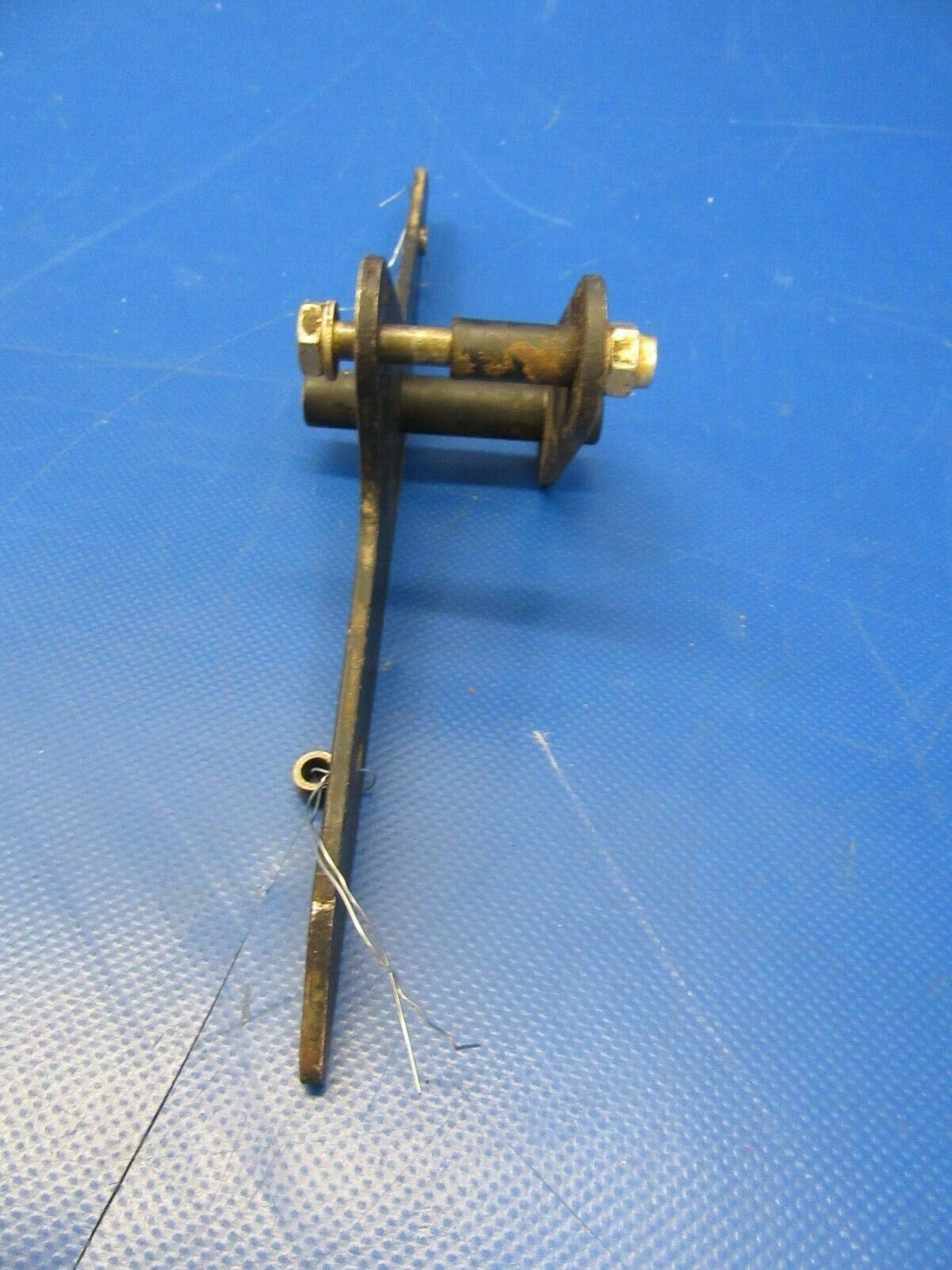 Piper PA-32-300 Cherokee Six Aileron Bellcrank LH 62771-00, 62771-000 (0819-59)
