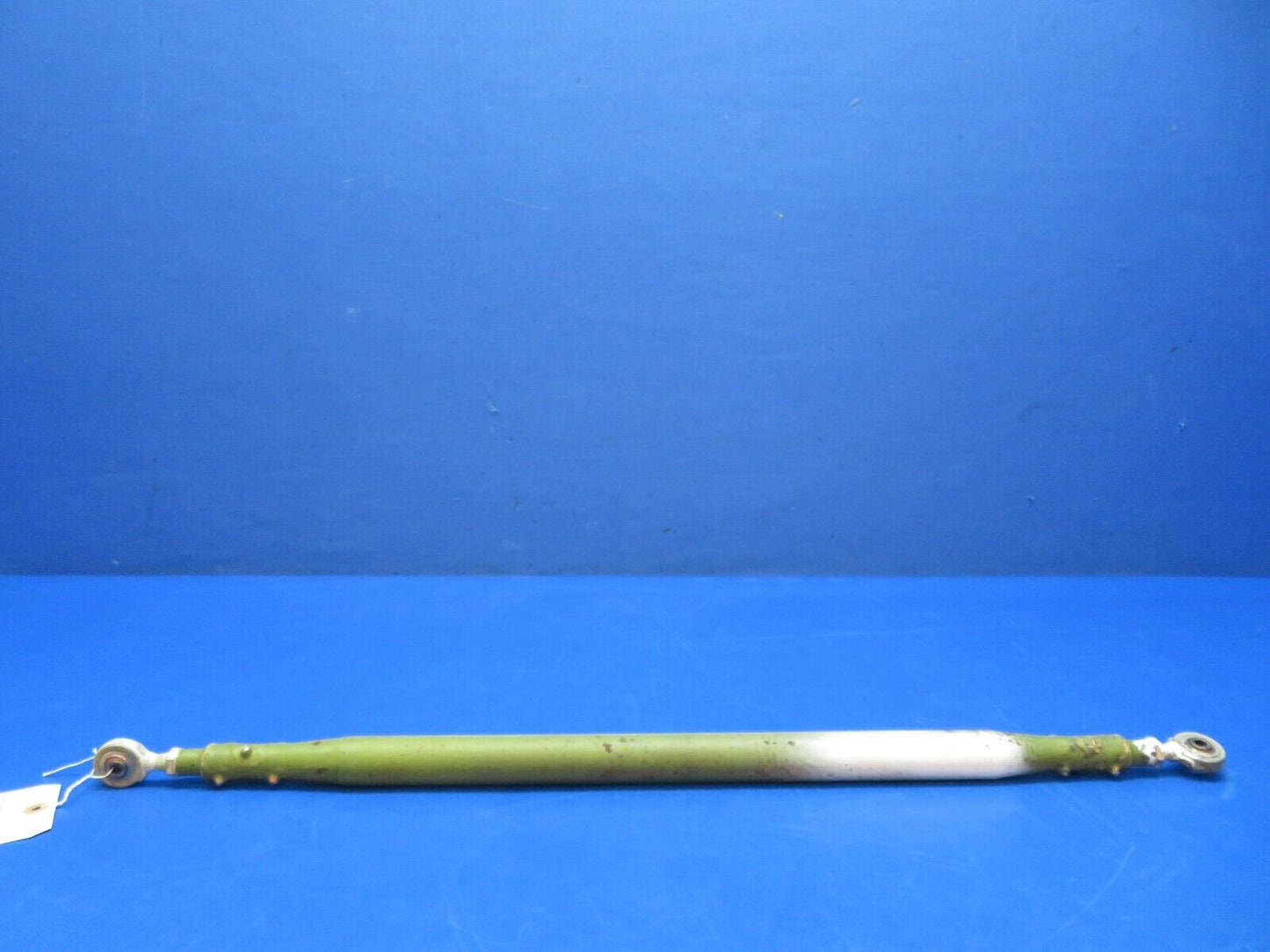 Cessna 401 / 401A RH Intermediate Tube Assy MG Retract P/N 5045009-11 (1223-378)
