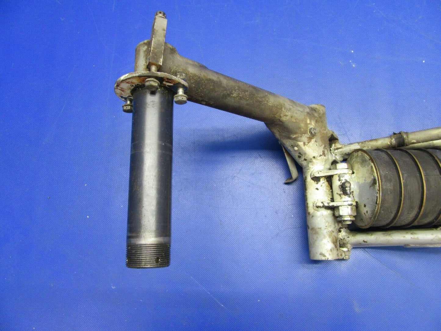 Mooney M20 / M20K Main Gear Assembly LH P/N 520022-501 (0821-310)