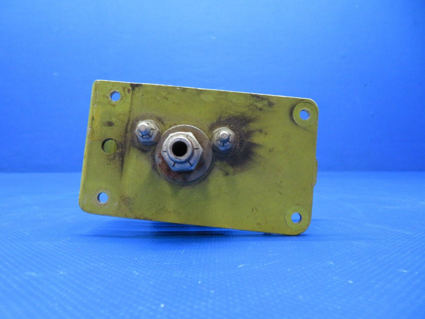 Piper PA-24-180 Comanche Control Wheel Tube LH Roller P/N 20975-03 (1223-273)