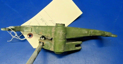 Beech Sierra Arm Assy Aileron Control RH 169-524020-3 & 169-524020-1 (0219-208)