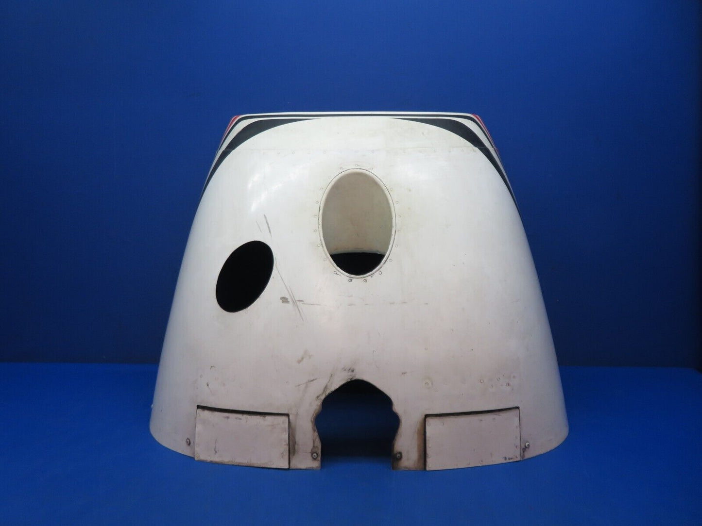 Cessna Cardinal 177 Lower Cowl Assembly w/ Cowl Flaps P/N 1752090-200 (1123-247)