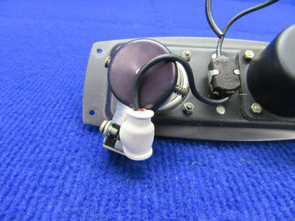 Piper PA-32-300 Light & Gasper Vent CTR & Rear 484 299 (1121-527)