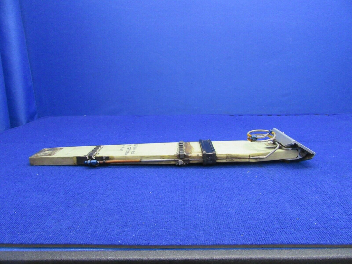 Cirrus SR-22 MLG Strut RH w/ Up Gear Attach Fitting P/N 18561-402 (0122-394