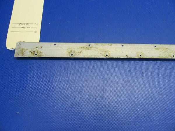 1956 Cessna 182 Seat Rail Co-Pilot OTBD P/N 0511293-4 (1021-386)