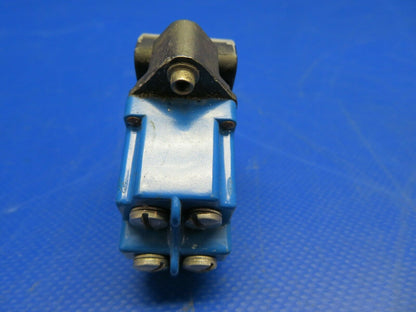 Aircraft Rocker Switch Main / Aux. P/N 2TP1-1 (0720-757)