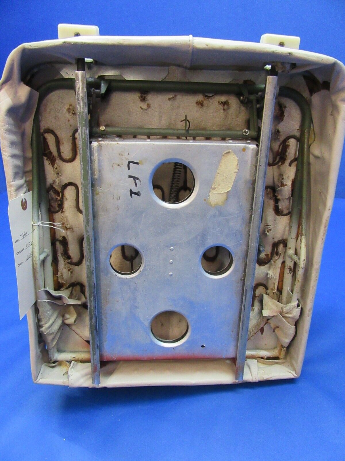 Cessna 401 Pilot Seat P/N 5014047-3 (0523-09)