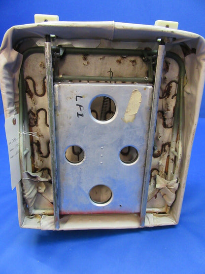 Cessna 401 Pilot Seat P/N 5014047-3 (0523-09)