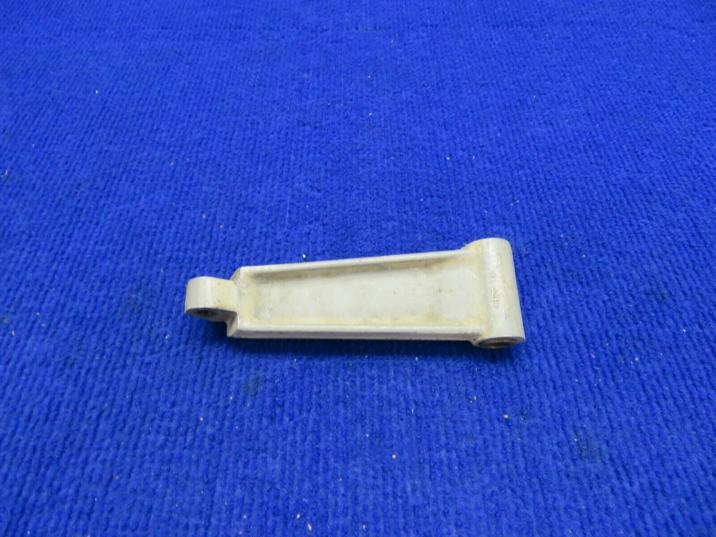 Cessna Lower Torque Link Casting Number 0543034-498 (0122-639)