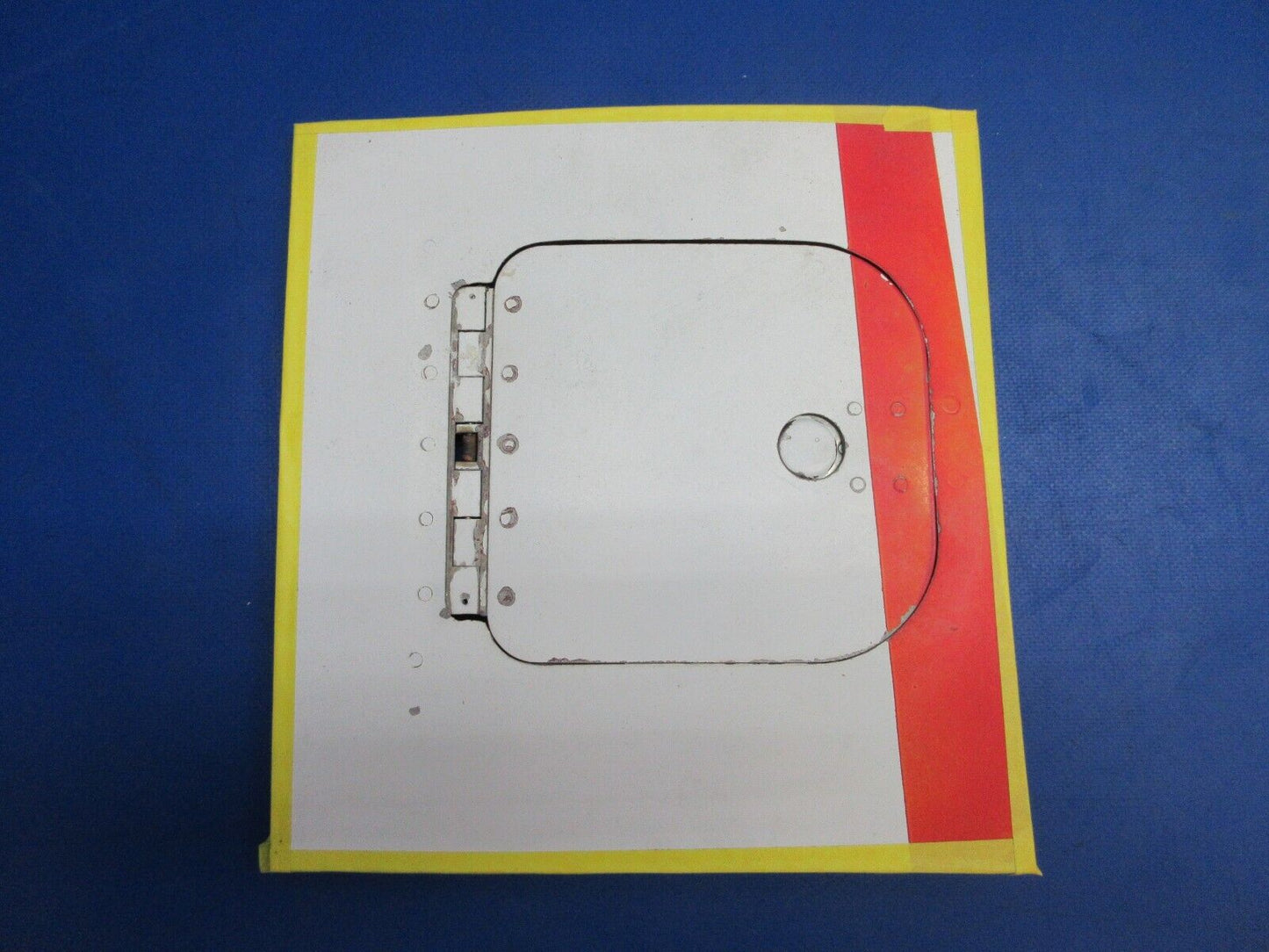 Cessna 401 Oil Filter Door Assy Engine Cowl P/N 0851160-200 (0523-1113)