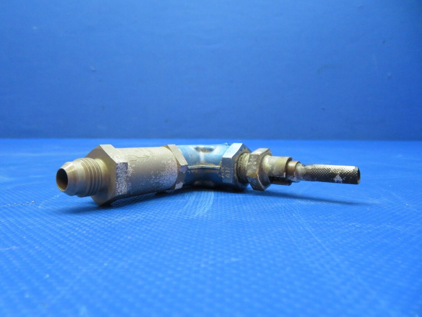 Cessna 401 / 401A  Wing Locker Fuel Drain / Check Valve P/N 50BSH9 (0124-145)
