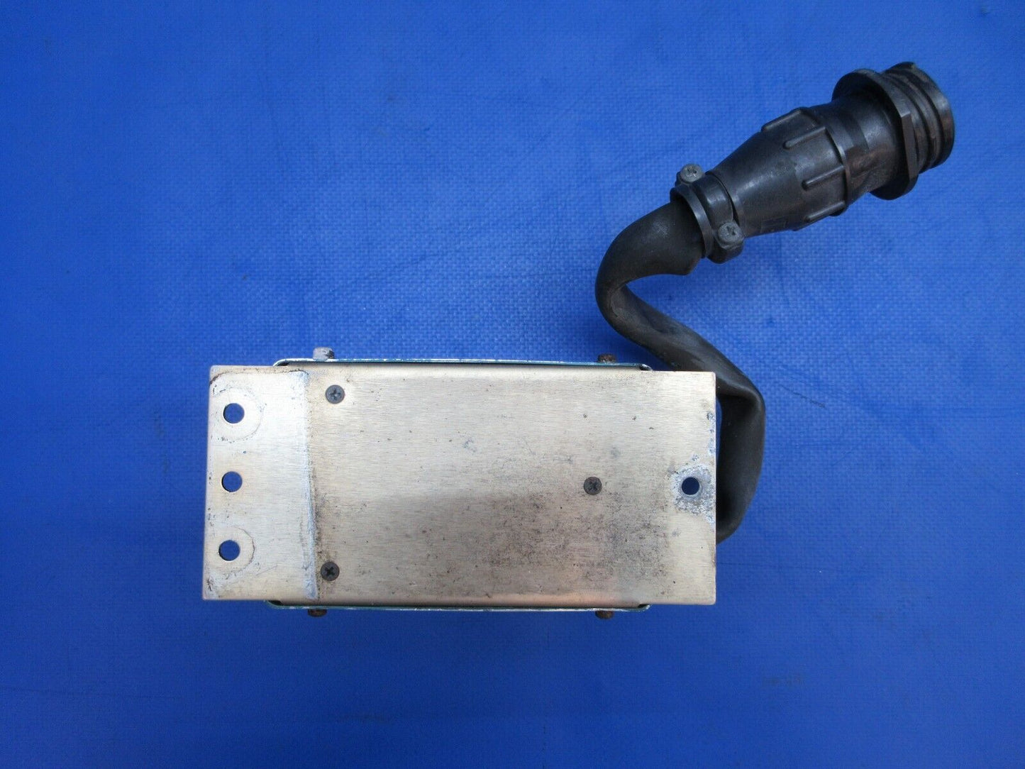 Diamond DA-42 Hartzell Engine Voltage Regulator 28V P/N VR-2000-28-2 (0623-148)