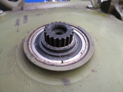 Cessna 310R Landing Gear Actuator Assy (Gear Box) P/N 0894000-11 (0419-312)
