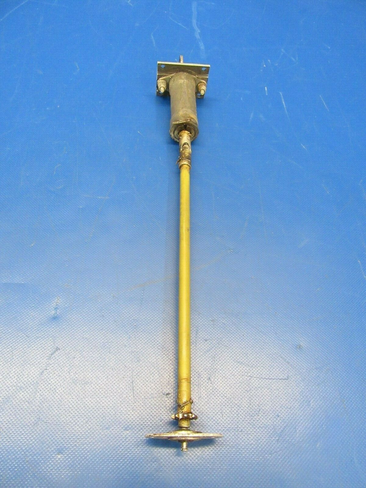 Beech Baron E-55 Trim Tab Actuator Elevator RH 96-526013-606 (0719-162)