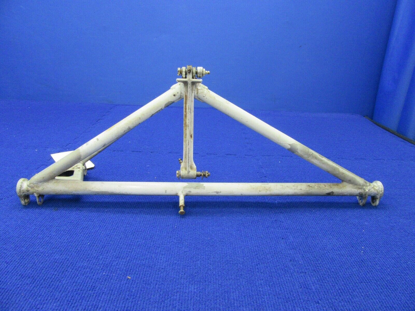Beech Baron 95-B55 Brace Assy Main Gear Retract LH P/N 35-815155-610 (1121-405)
