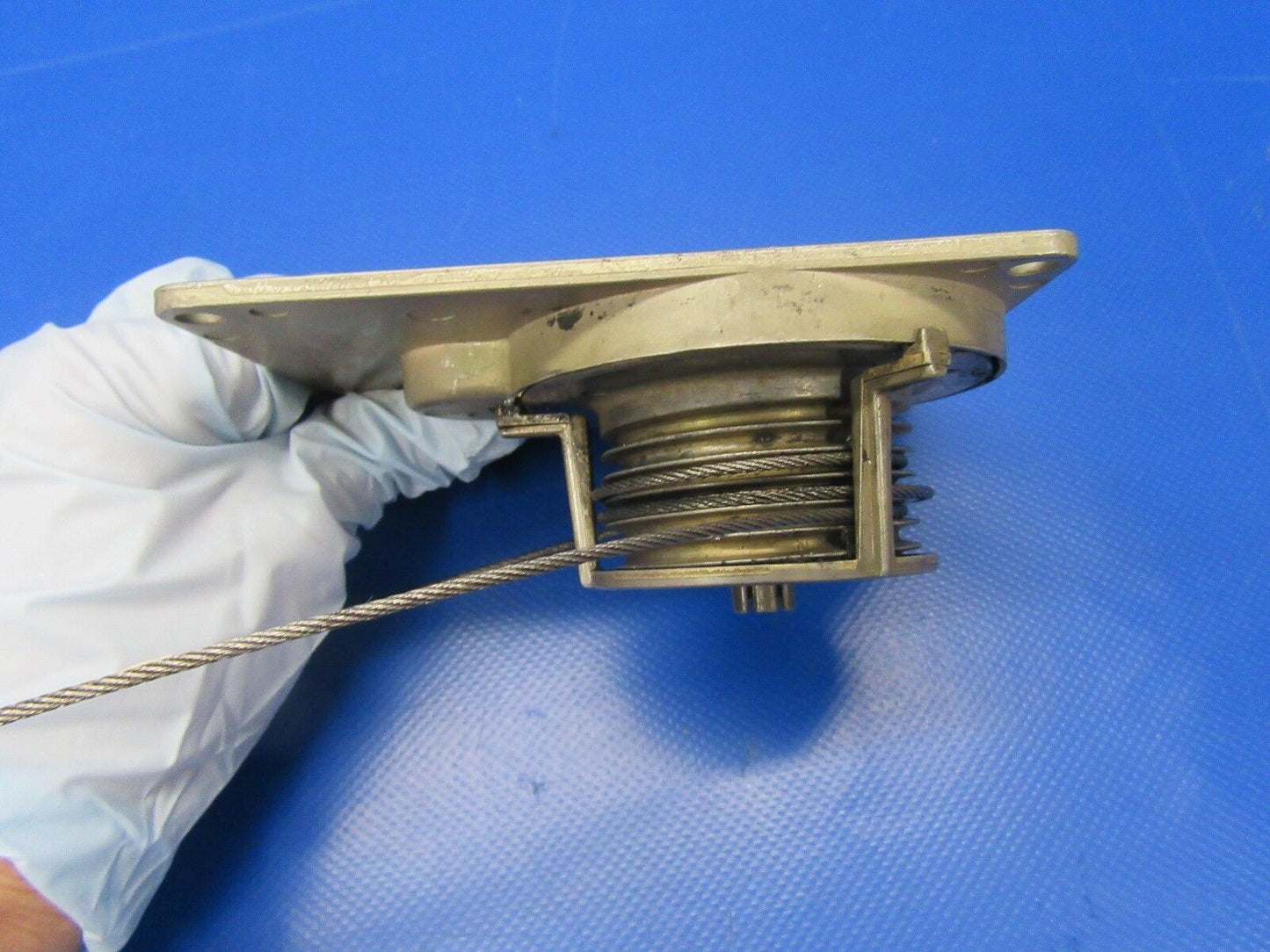Cessna R182 Pitch Servo / King KM-275 Servo Mount P/N 065-0030-00 (0817-42)