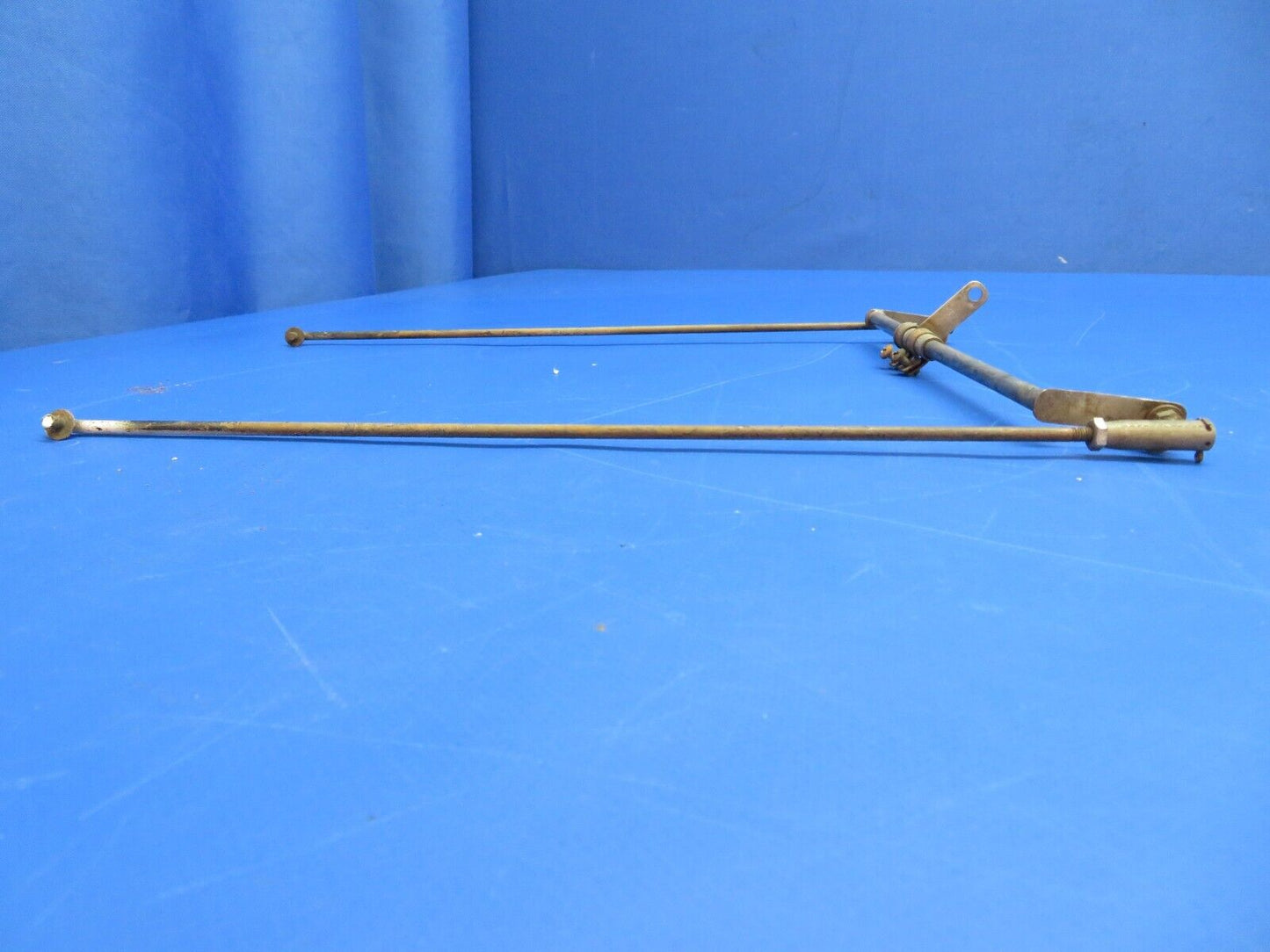 Piper PA-28R-200 Arrow Cabin Heat Valve Torque Tube & Rod P/N67389-00 (1022-618)