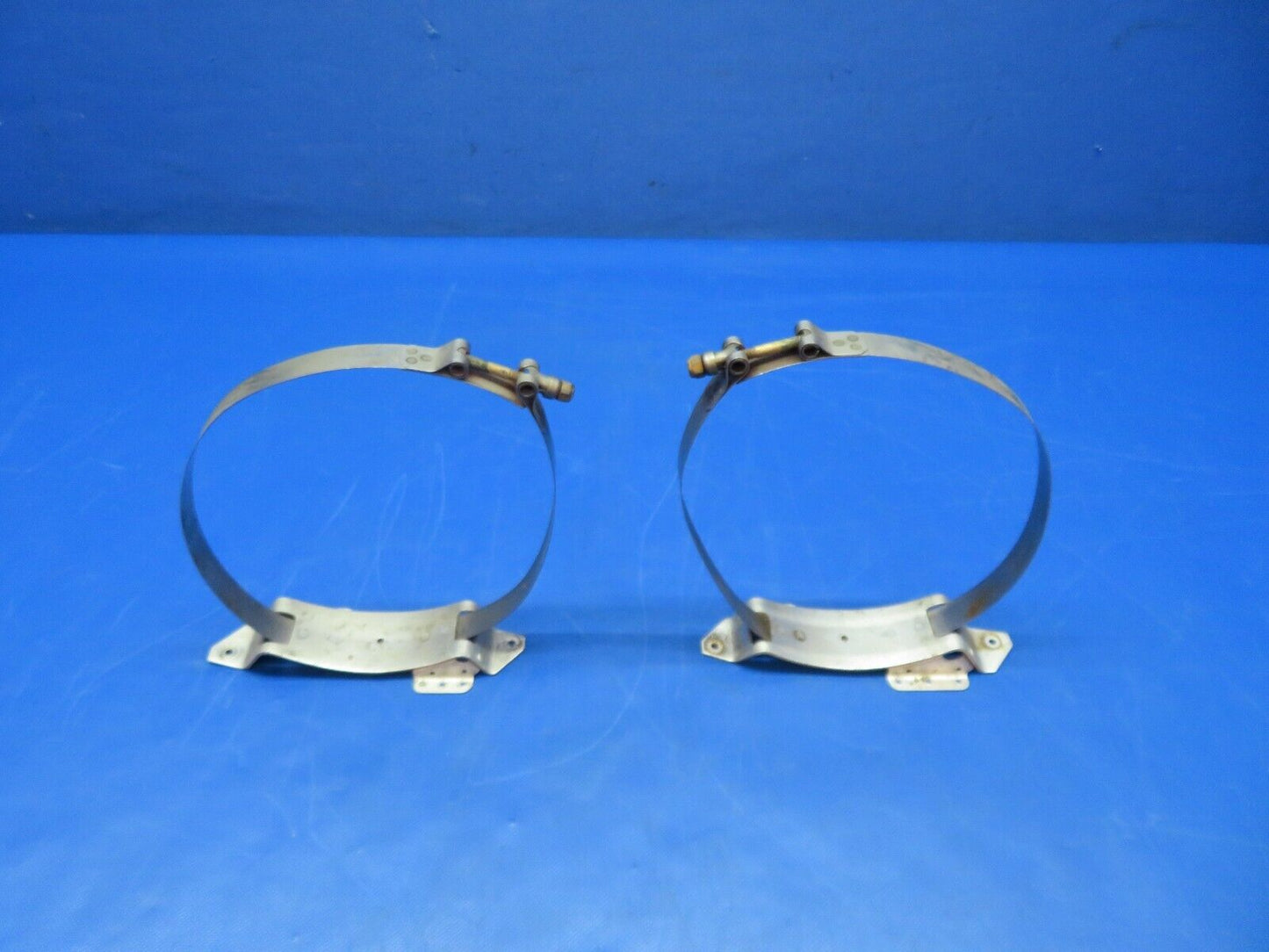 Cessna 401 Clamp Assy Support Oxygen Bottle 8.5" 5017450-2 LOT OF 2 (0124-232)