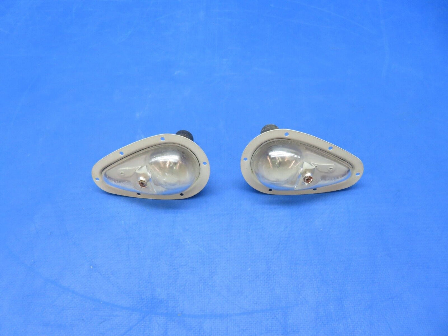 Grimes Aviation Upward Light 13v P/N AN3097-1 NOS LOT OF 2 (0923-550)