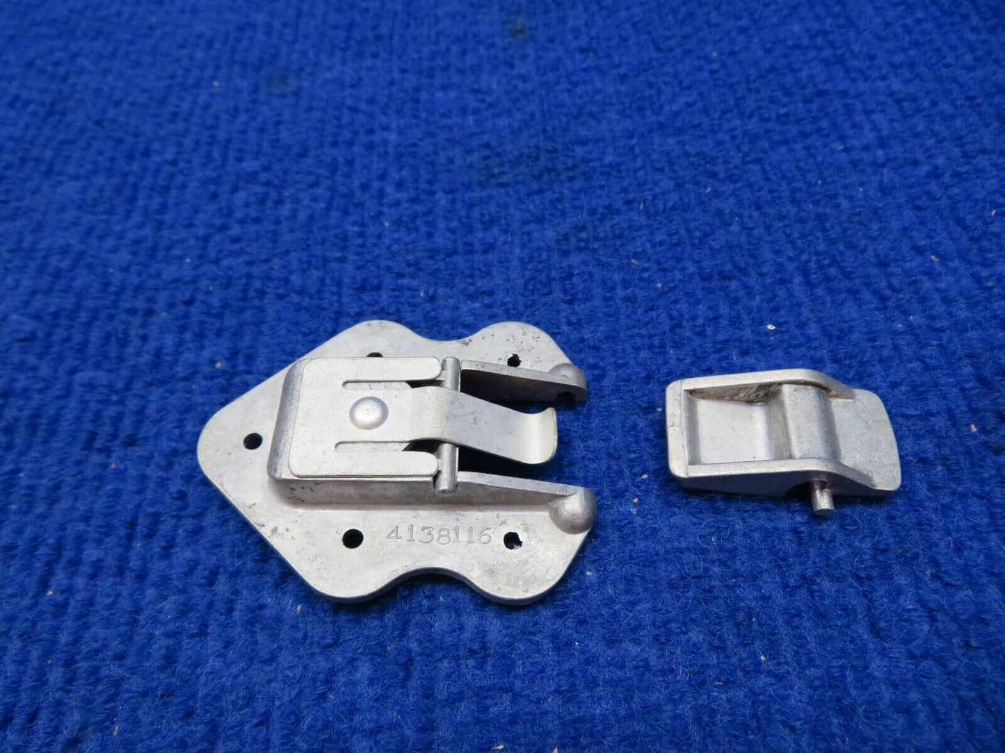 Piper Latch Assy P/N 4138116 NOS (0822-543)