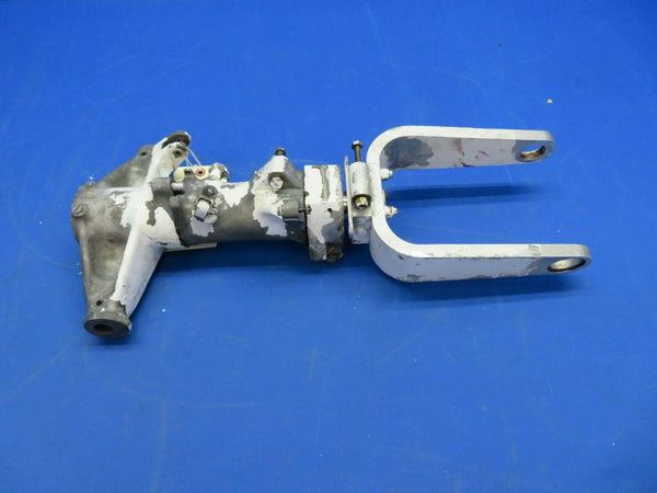 Rockwell Commander 112A Nose Gear Assy P/N 45002 (1020-460)