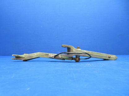 Cessna 310 RH Side Brace Link LWR & Upper w/ Bellcrank 0841102-4 (1123-374)