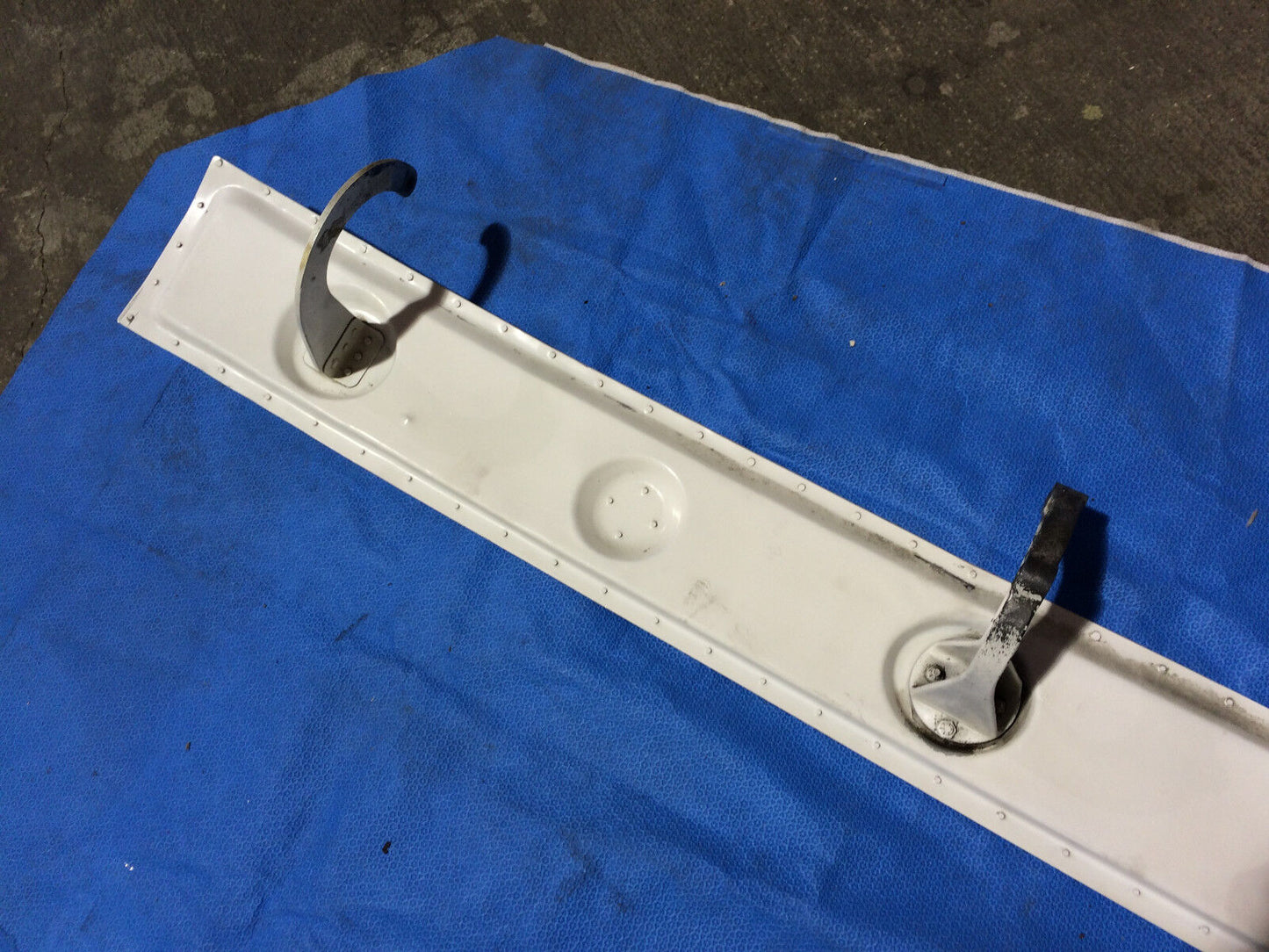 1955 Cessna 310 Nose Gear Door RH P/N 0813300-2 CORE (0416-06)