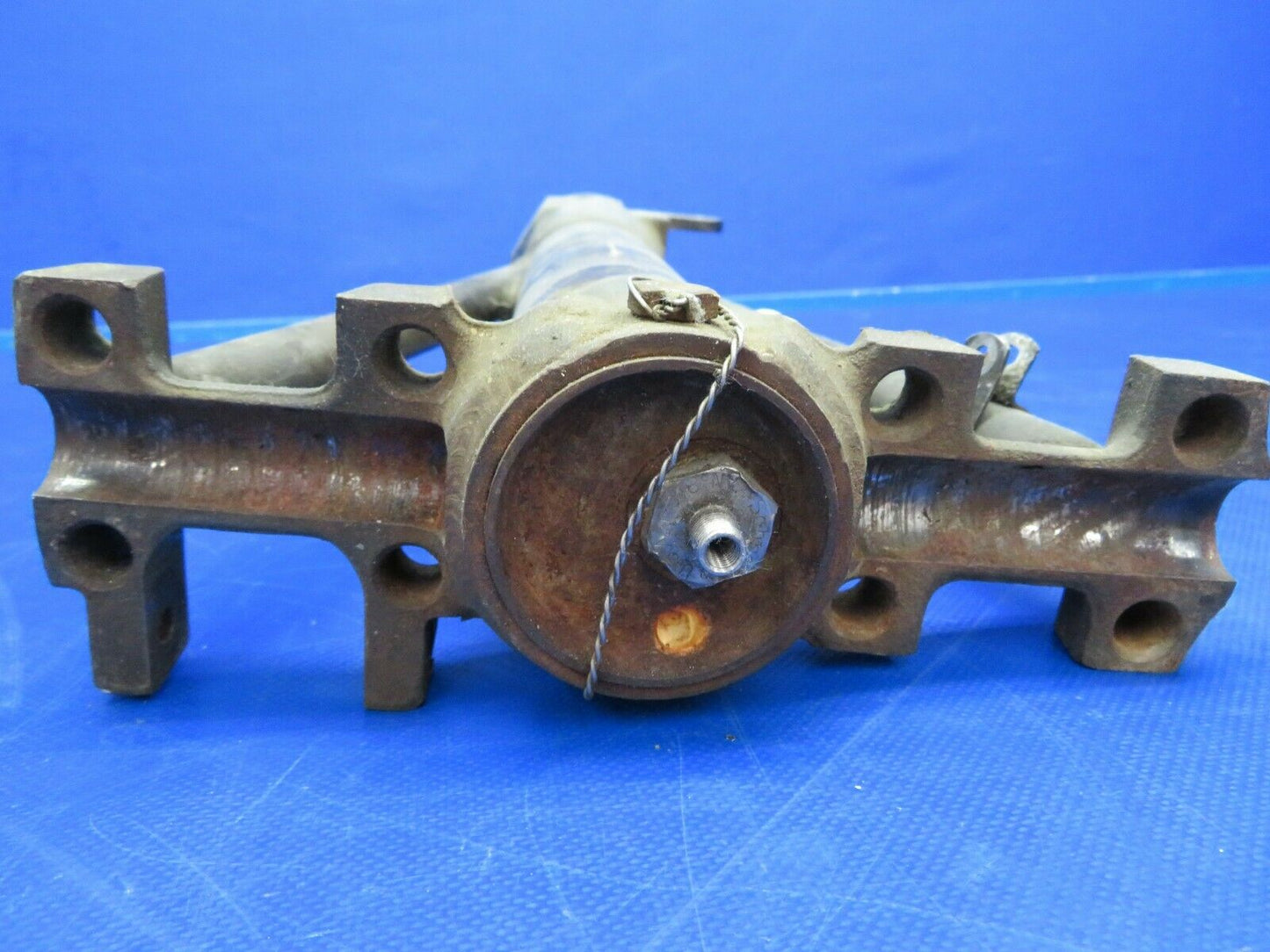 Cessna 310 Main Gear Trunnion RH (0520-515)