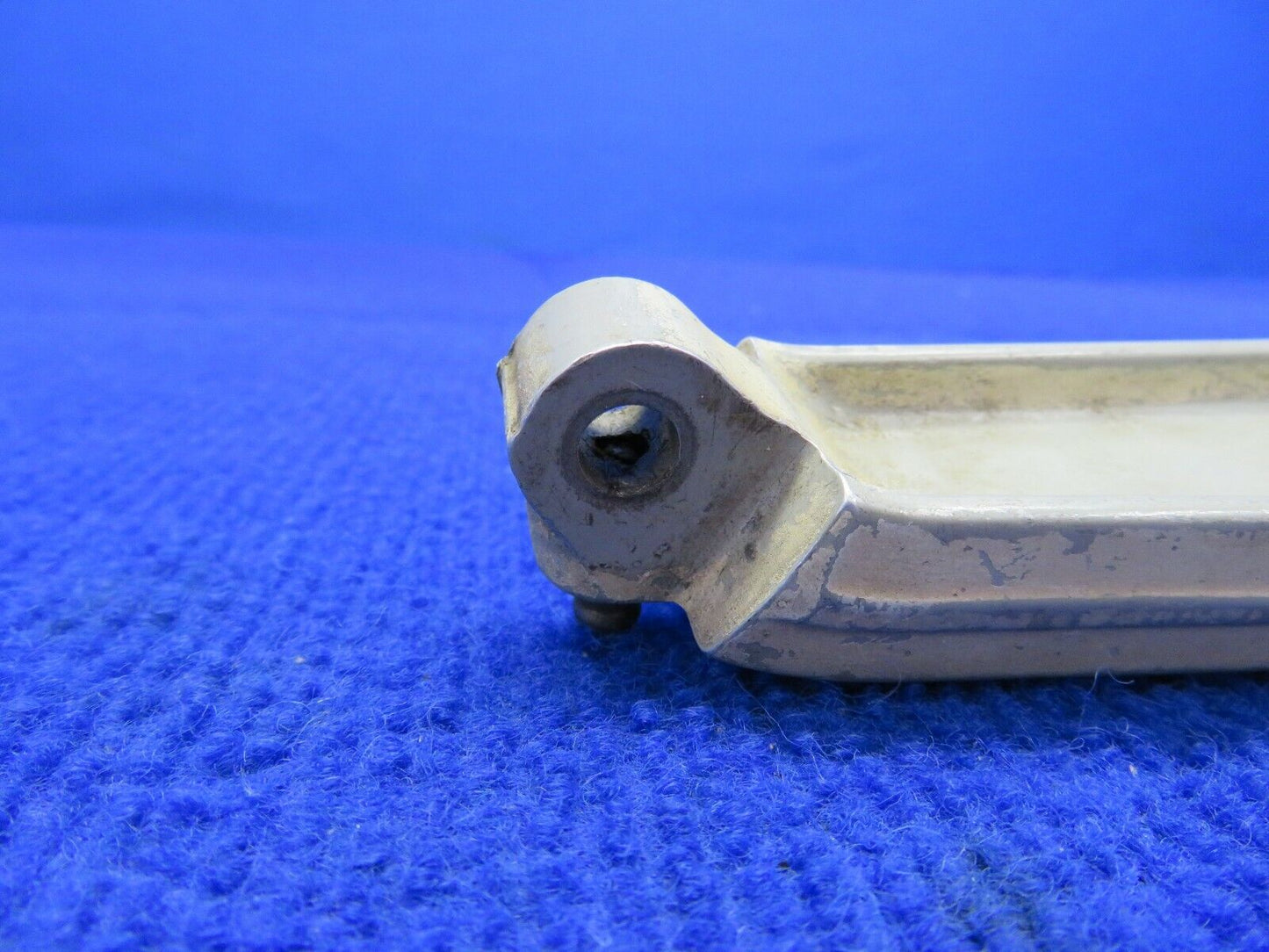 Cessna Lower Torque Link Casting Number 0543034-498 (0122-639)