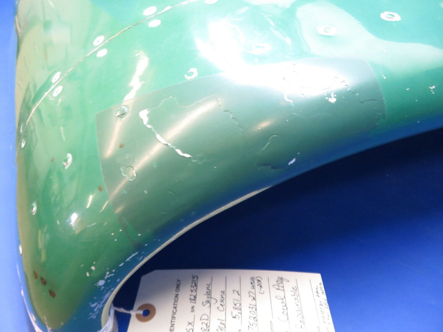 Cessna 182D / 182 Upper Cowl Assy P/N 0752031-27,  weu 0752031-201 (0923-538)