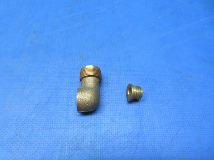 Fitting & Insert P/N 6818, 6817 NOS (1023-189)