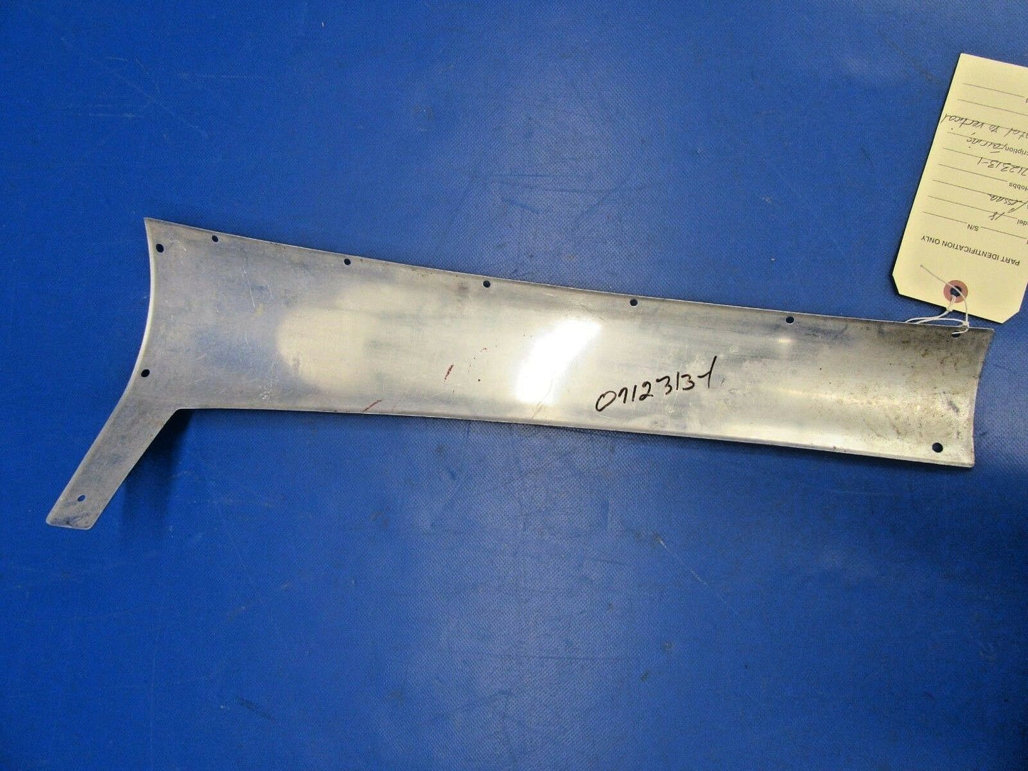 Cessna 182 Fairing Horizontal to Vertical P/N 0712313-1 NOS (0918-23)