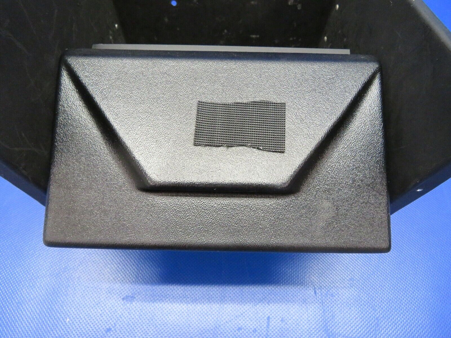 Piper PA-32R-300 Lance Glove Box / Map Compartment w / Door 69328-000 (0221-13)