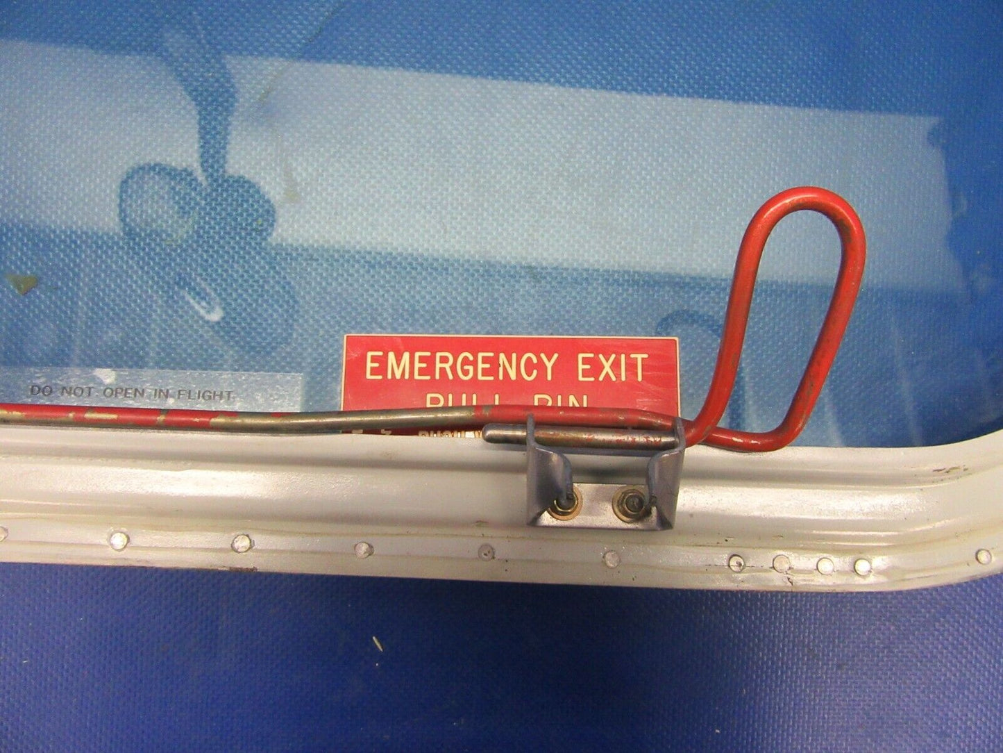 Beech Baron 95-B55 Cabin Window Emergency Exit Rear LH 35-410291-146 (1121-393)