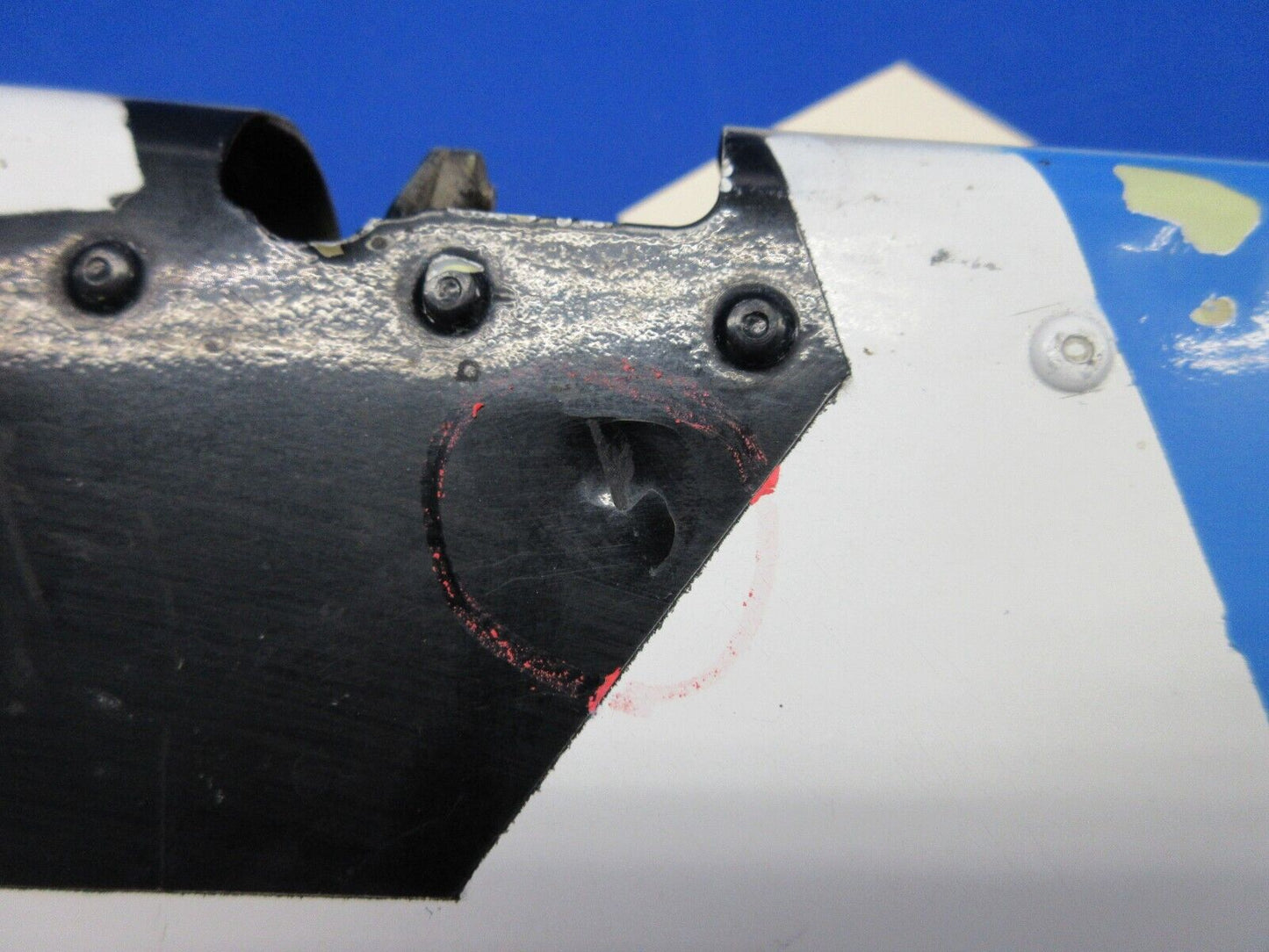 Piper PA31-350 Navajo Rudder Trim Tab Assembly P/N 400008-00 (0224-1373)