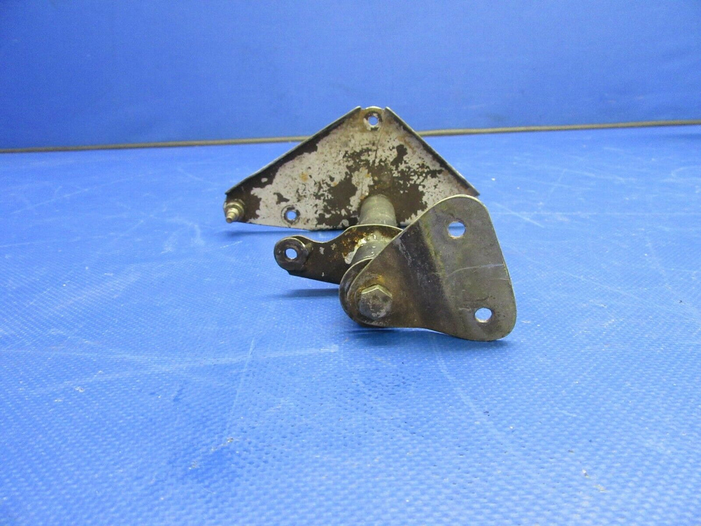 Brantly B2B Helicopter Rudder Pedal Hinge RH (0921-528)