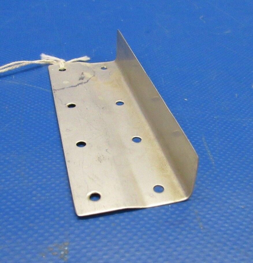 Cessna P210 Angle Firewall to Tunnel LH P/N 1213457-3 NOS (0119-192)