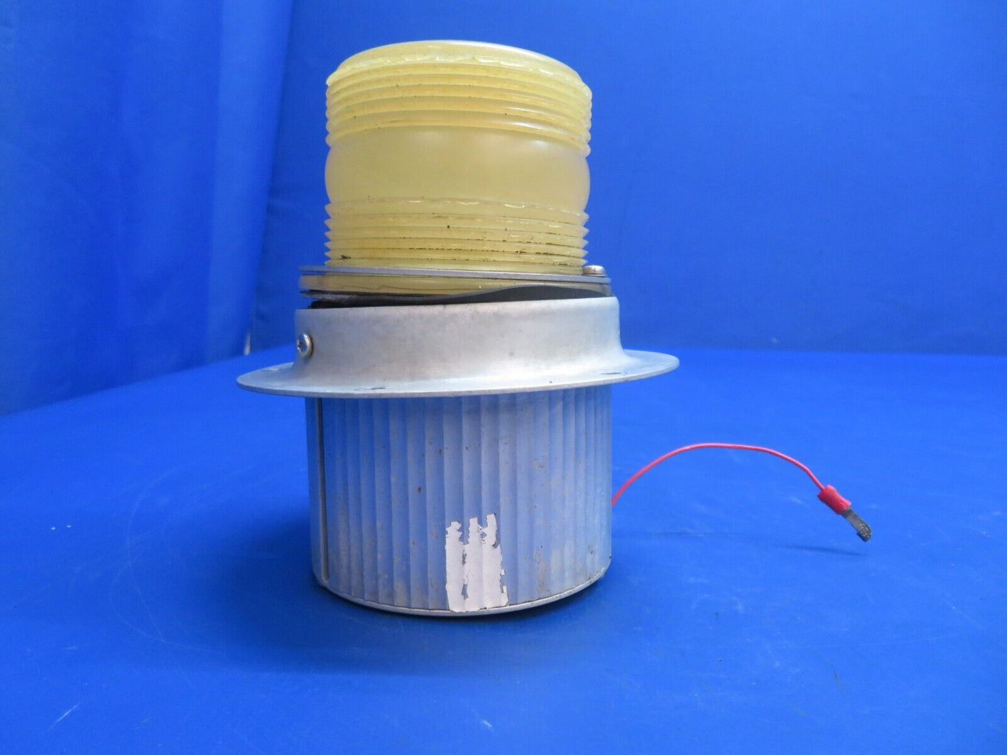 Cessna 150 / 150K Hoskins Beacon Light 11-28V P/N 700801 CORE (0223-560)