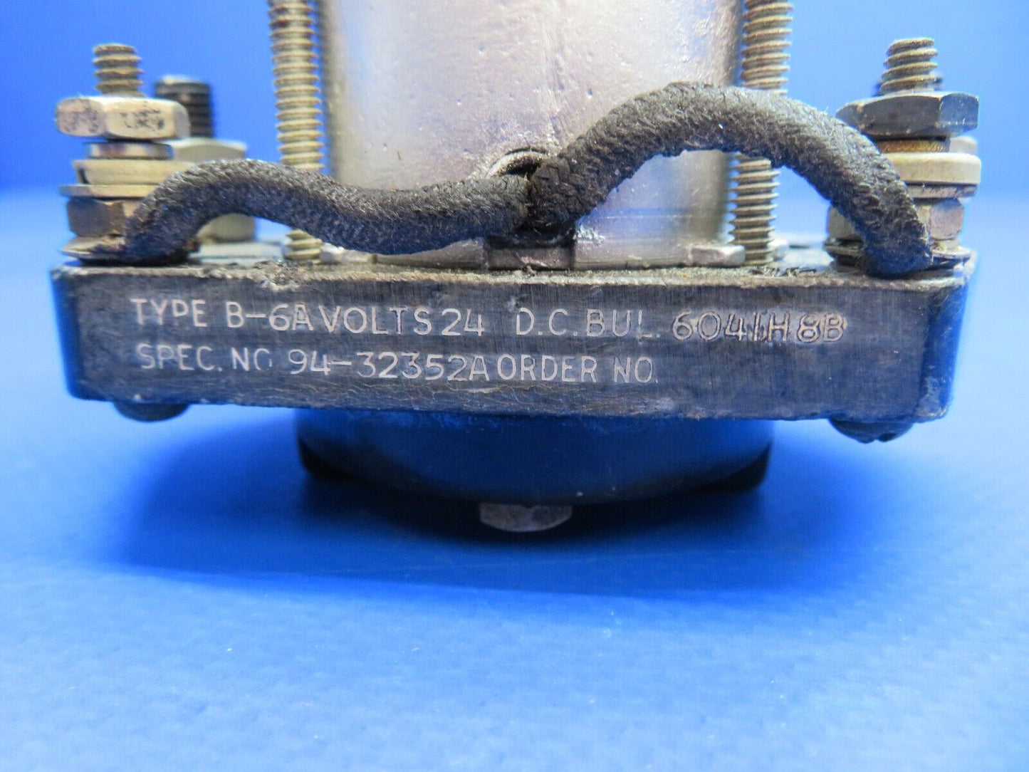 Cutler Hammer 24 V Current Relay P/N 6041H8B (0922-613)
