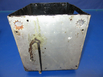 Beech Baron Battery Box w/ Lid P/N 95-410006-19 (0917-80)