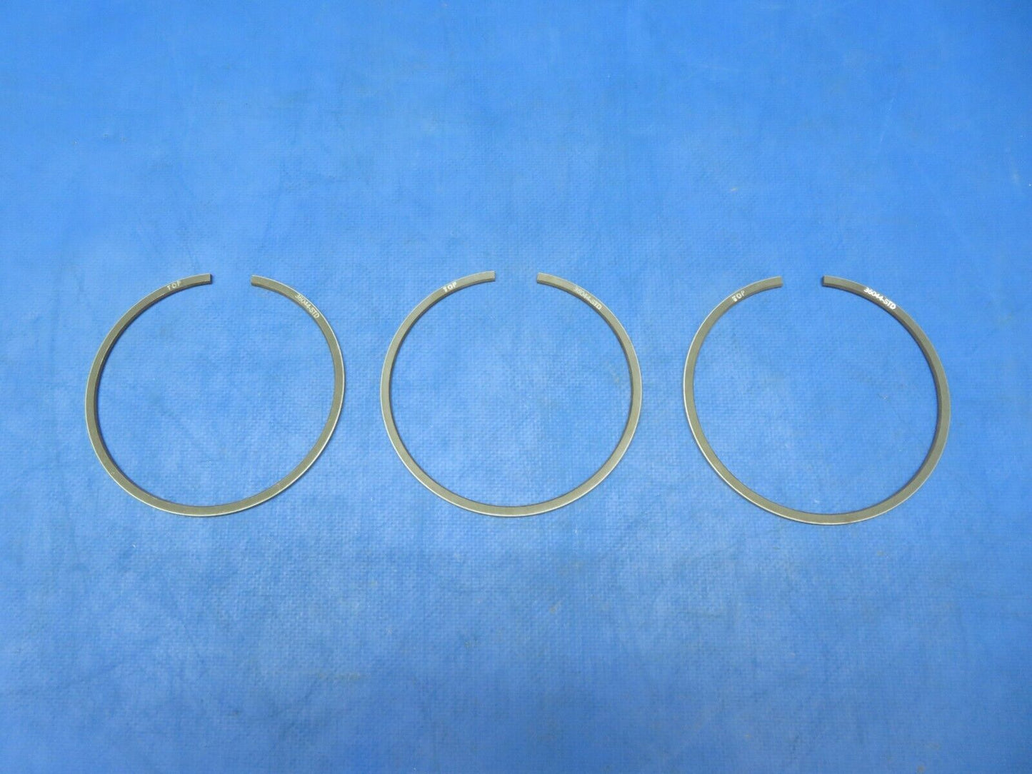 Continental Piston Ring P/N 36044, SSBY 638019 LOT OF 3 NOS (1023-559)
