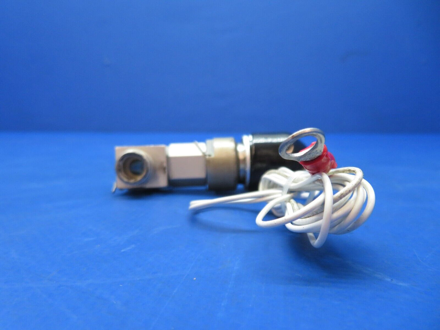 Beech 95-B55 Baron Aerospace TKS De-Ice Pressure Switch P/N PO41BD850 (0623-493)