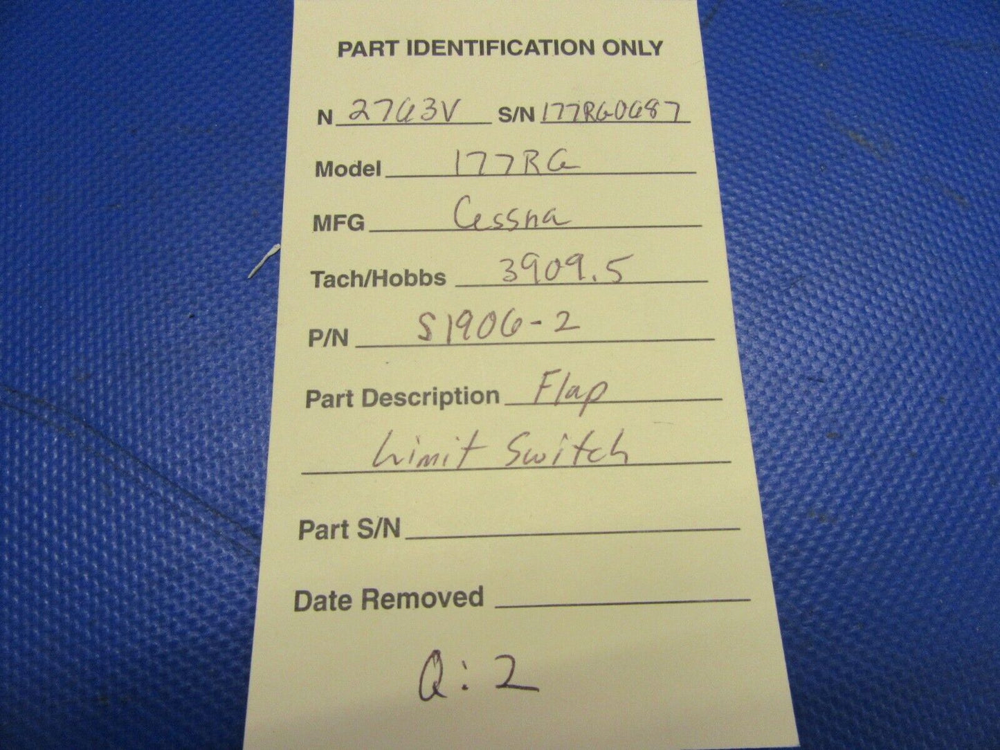 Cessna Cardinal 177RG Flap Limit Switch w/ Bracket P/N S1906-2 (0621-456)