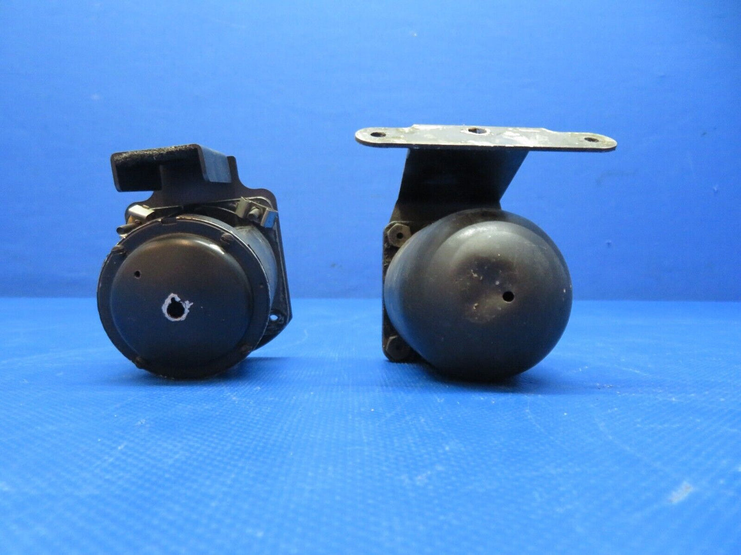 Airpath Compass P/N C660501-0201 LOT OF 5 FOR PARTS (0224-308)
