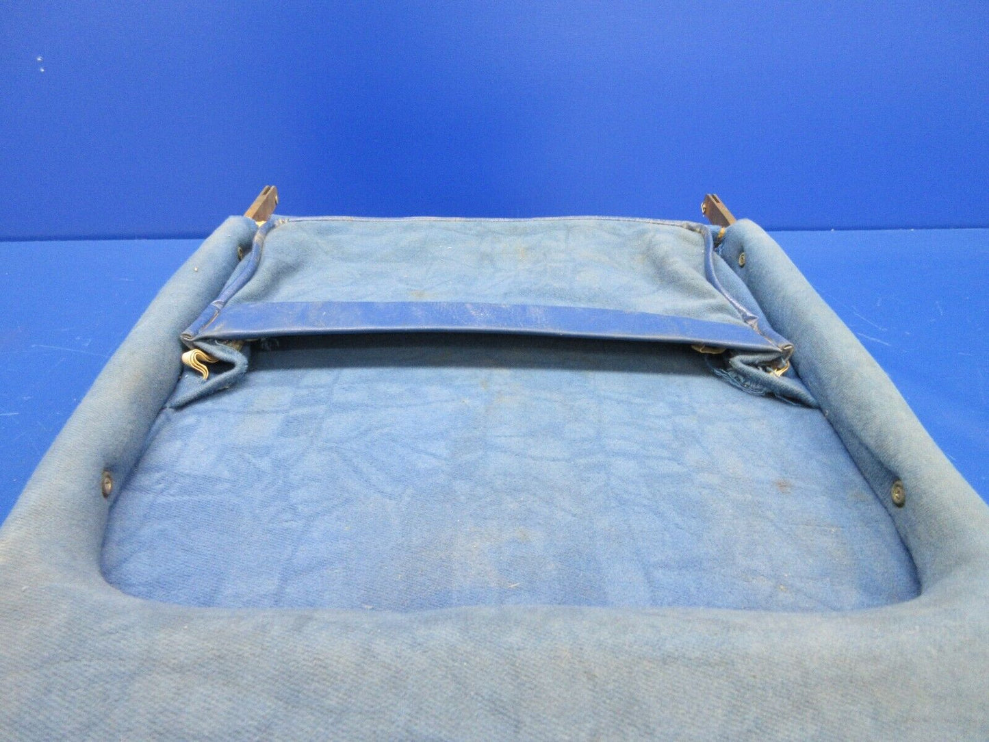 Cessna 210 Seat Back Assy Pilot P/N 1214113-4 (1223-622)
