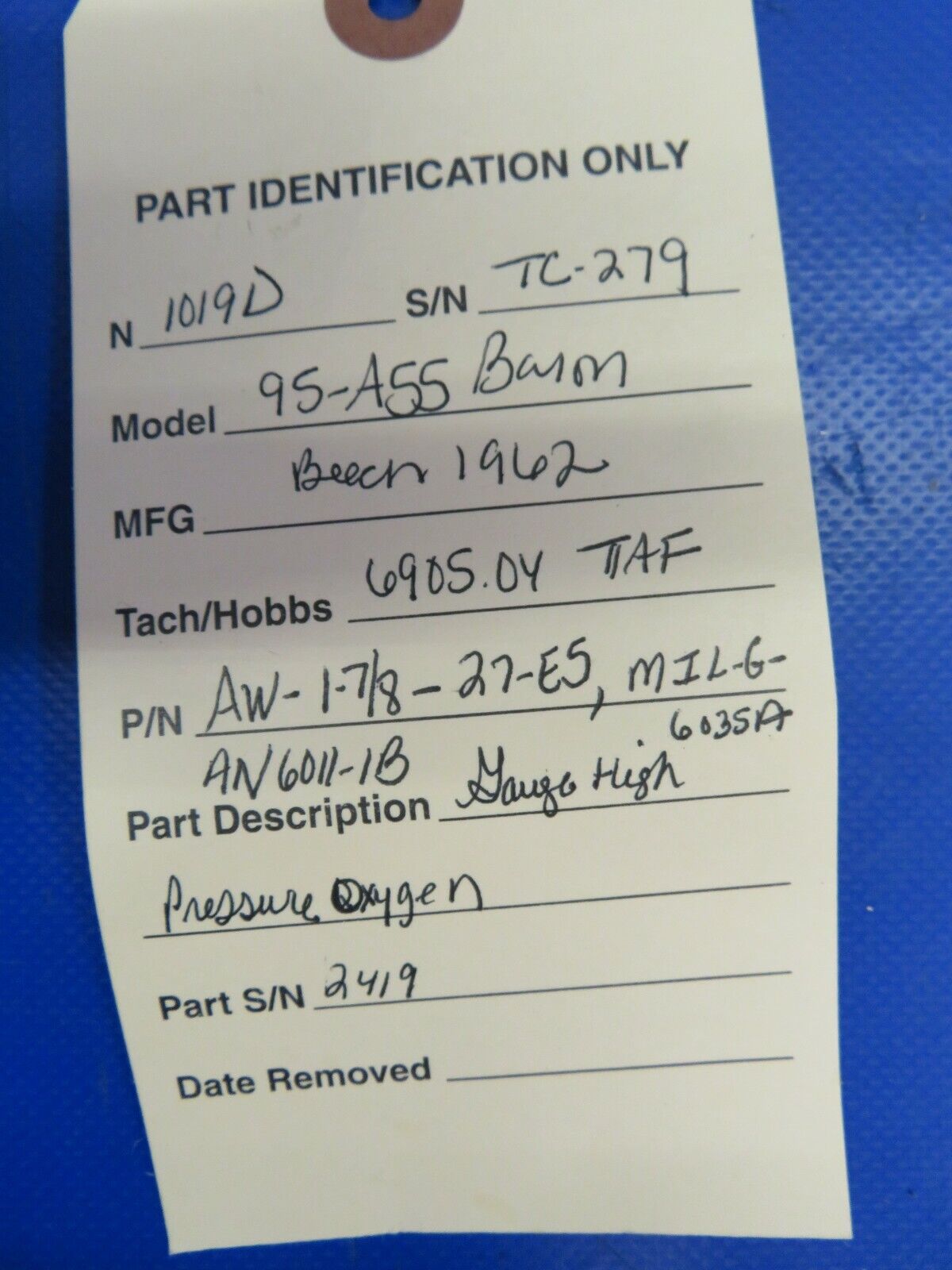 Beech Baron 95-A55 High Pressure Oxygen Gauge AW-1-7/8-27-E5 (0420-49)