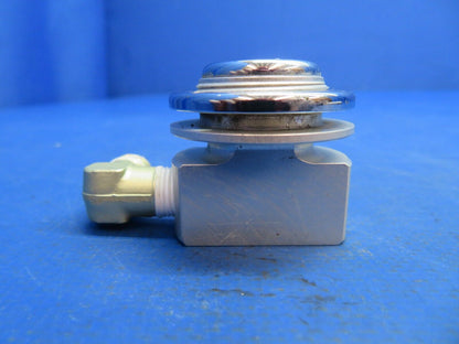 Piper Aerostar 602P Oxygen Outlet P/N 23599-11 (0123-655)