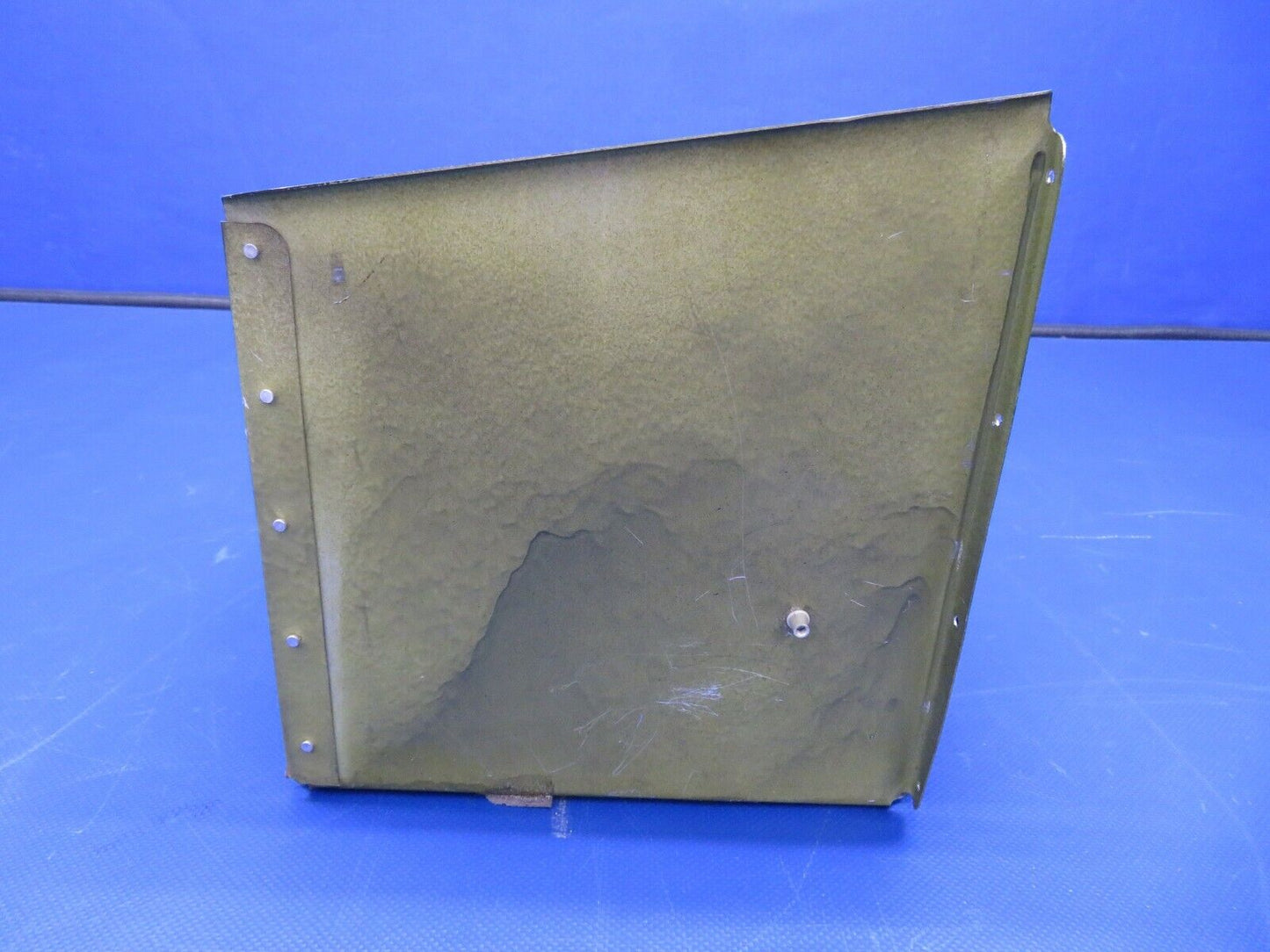 Piper PA-32R-300 Lance Glove Box / Map Compartment w / Door 69328-000 (0221-13)